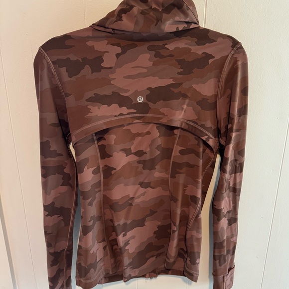 Lululemon Hooded Define Jacket size 8 - Picture 3 of 4